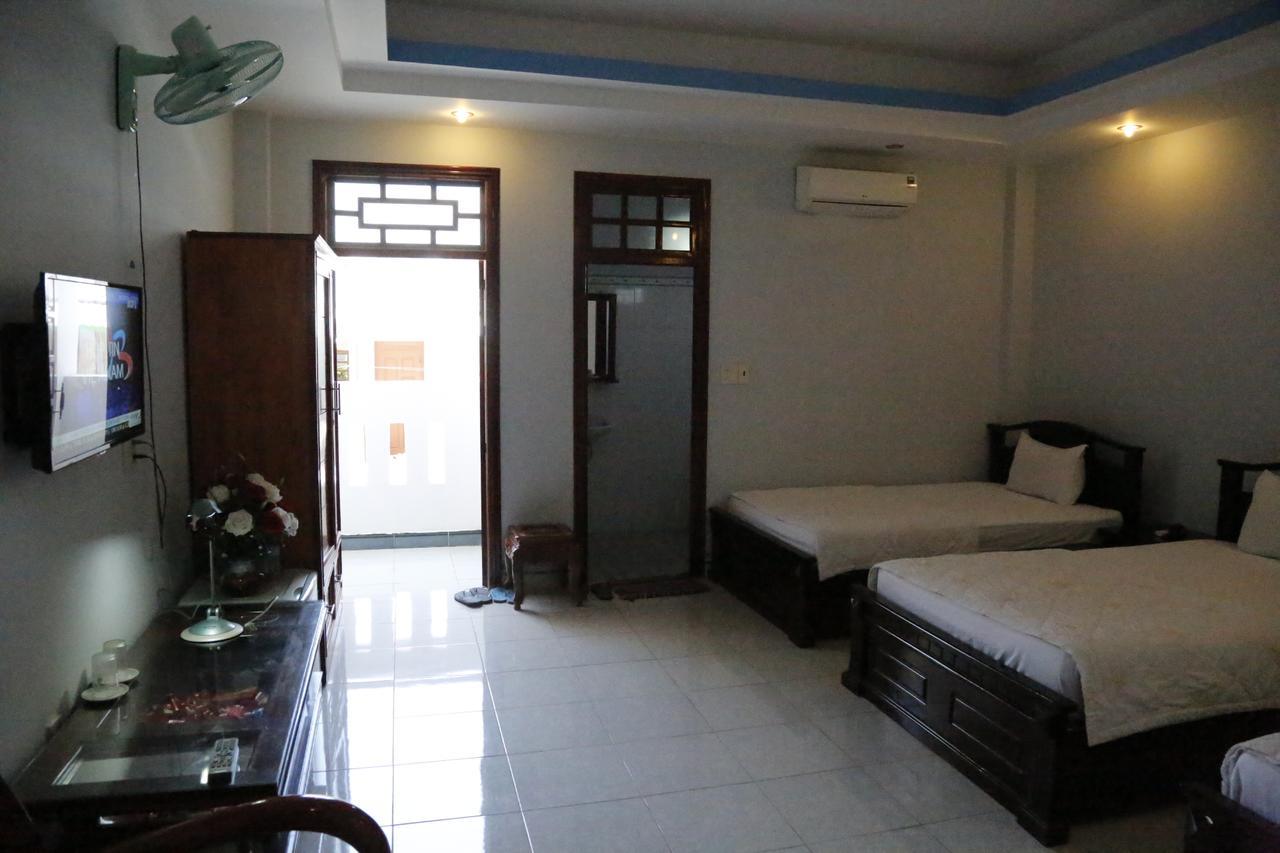Thy Hung Hotel Туй Хоа Екстериор снимка