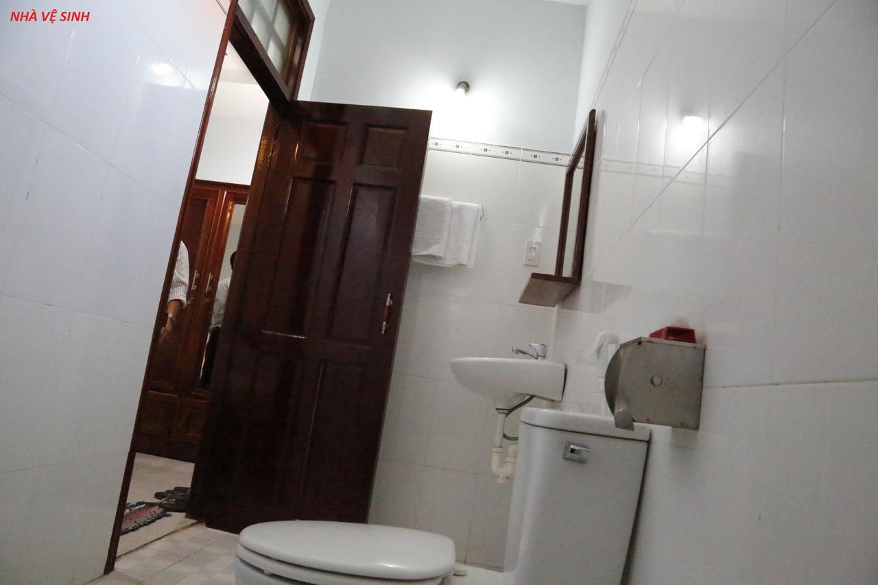 Thy Hung Hotel Туй Хоа Екстериор снимка